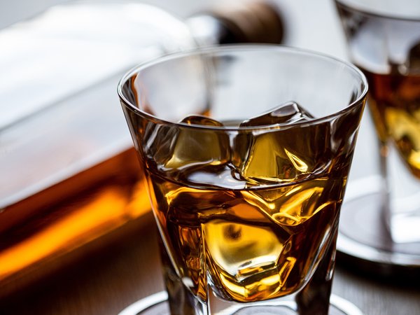 Élégance et raffinement : optez pour un service à whisky exceptionnel